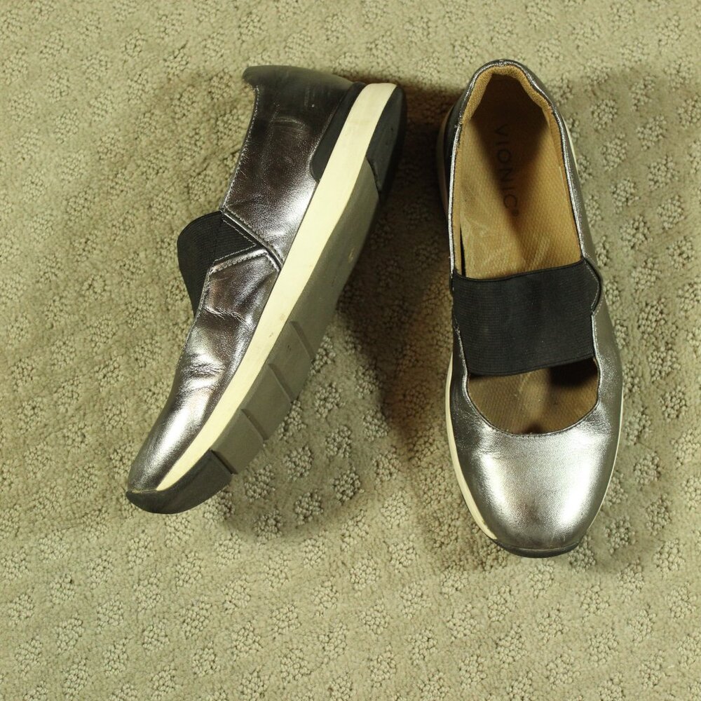 Vionic Size 7 Cadee Metalic Pewter Slip On Shoe